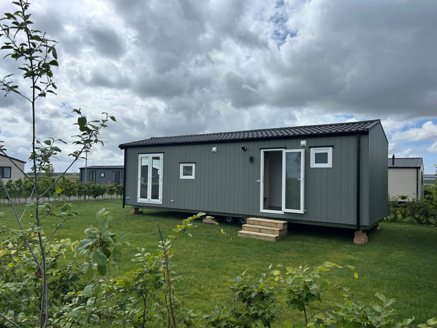 Zeer degelijk chalet My Home Pure 10.00 x 3.85 / 2 incl. cv en vaatwasser - 