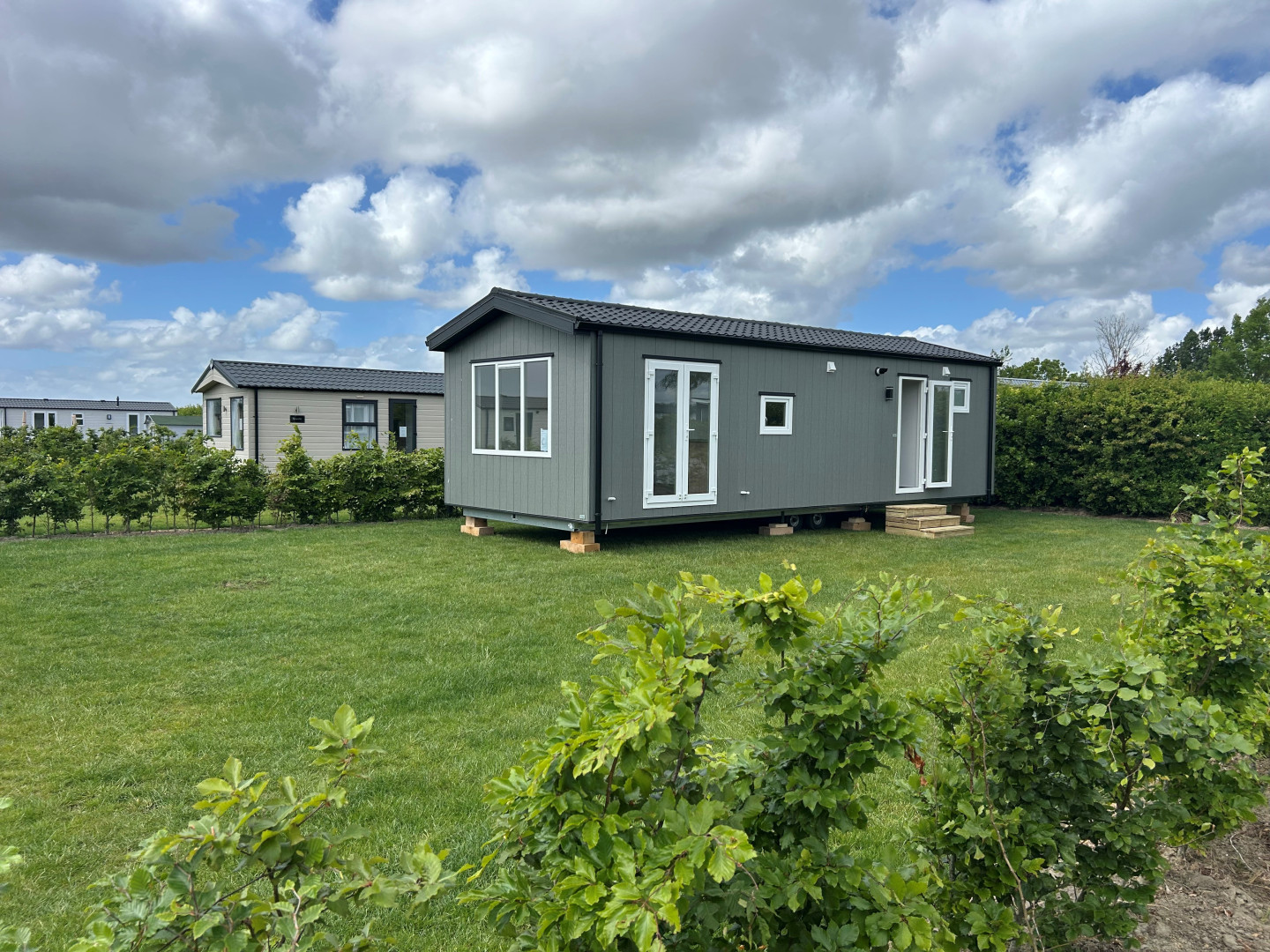 Zeer degelijk chalet My Home Pure 10.00 x 3.85 / 2 incl. cv en vaatwasser - 