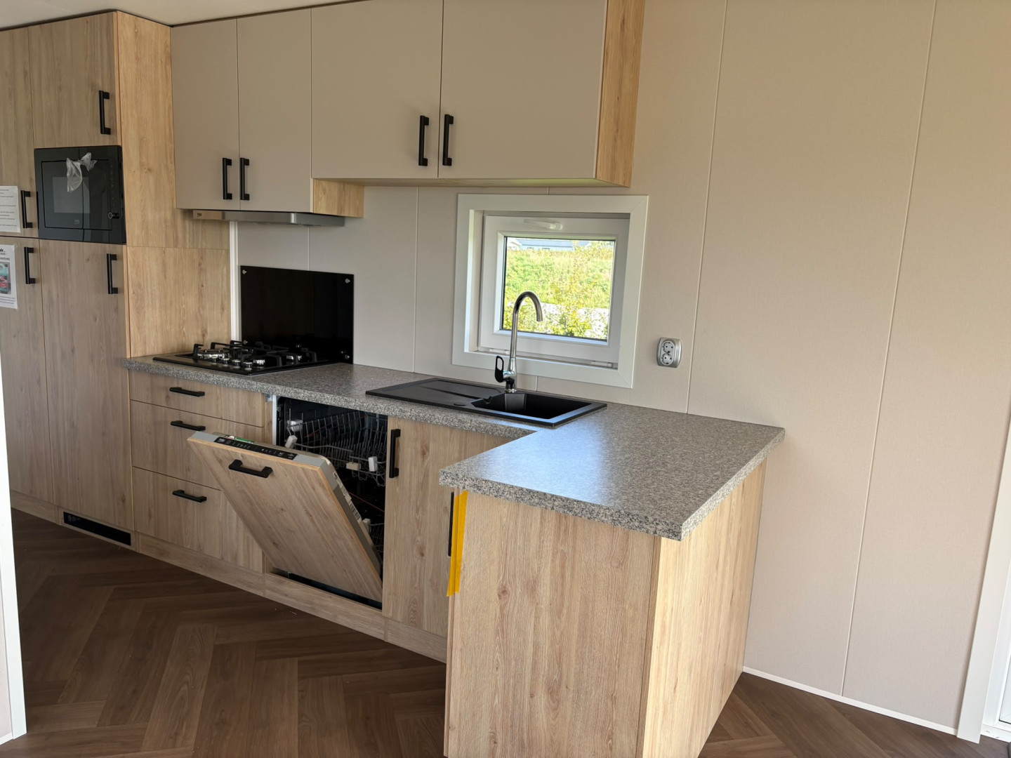 Jouw Droomchalet: My Home Pure (10.70 x 4.00m) Incl. Plaatsing - 